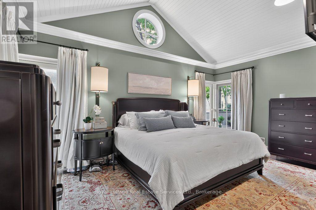 300 Lake Promenade, Toronto, Ontario  M8W 1B4 - Photo 18 - W13799608