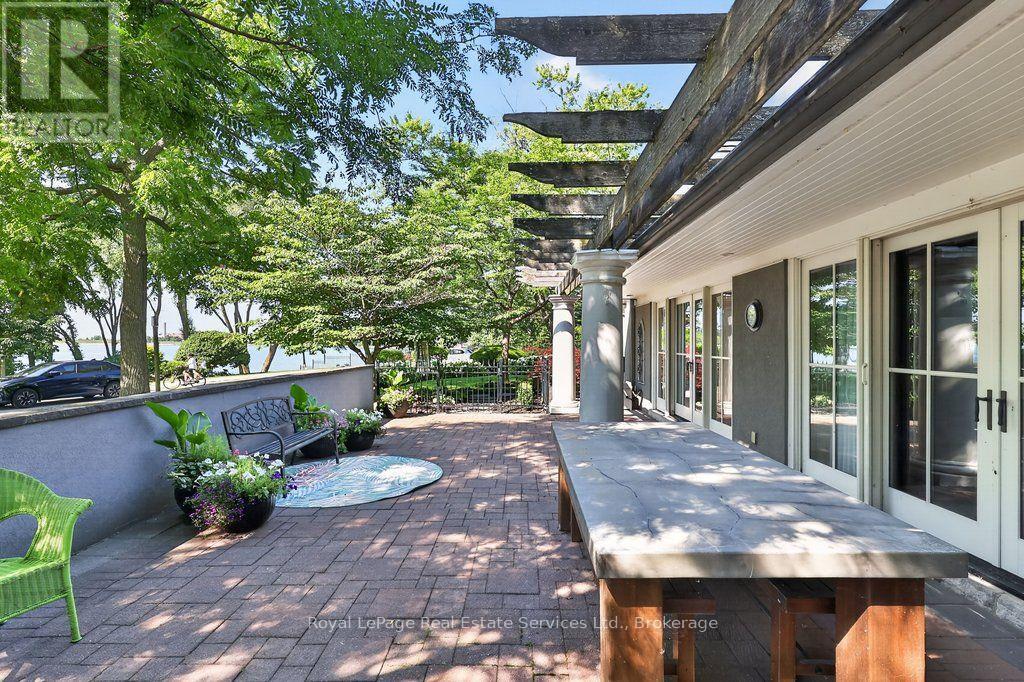 300 Lake Promenade, Toronto, Ontario  M8W 1B4 - Photo 30 - W13799608