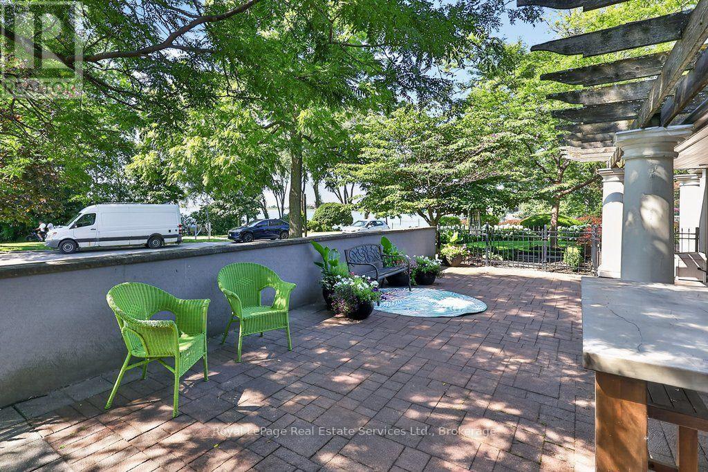 300 Lake Promenade, Toronto, Ontario  M8W 1B4 - Photo 31 - W13799608
