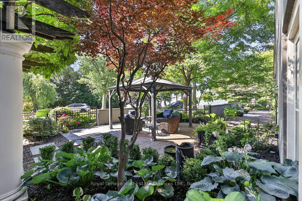 300 Lake Promenade, Toronto, Ontario  M8W 1B4 - Photo 35 - W13799608