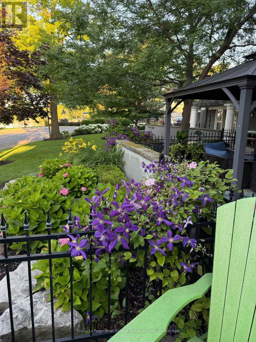300 Lake Promenade, Toronto, Ontario  M8W 1B4 - Photo 46 - W13799608