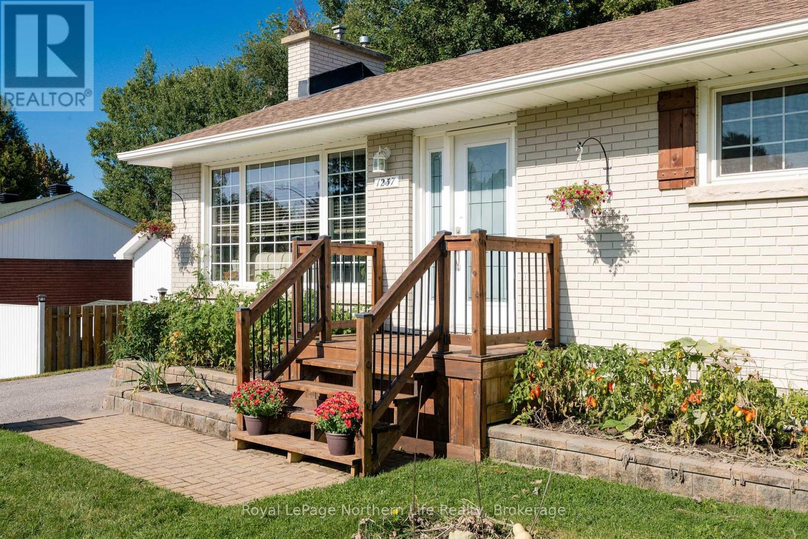 1237 Glenwood Road, North Bay, Ontario  P1B 4S7 - Photo 4 - X13799478