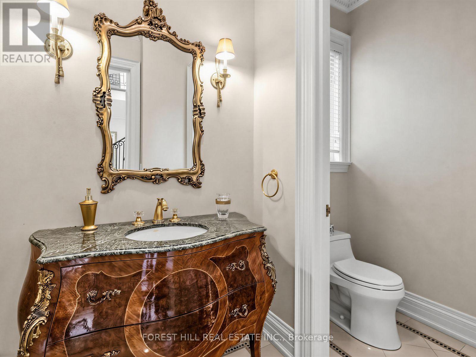 235 Hillhurst Boulevard, Toronto, Ontario  M5N 1P3 - Photo 4 - C13799536