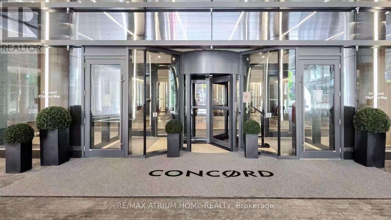 1 Concord Cityplace Way, Toronto, Ontario  M5V 0X3 - Photo 2 - C13799554