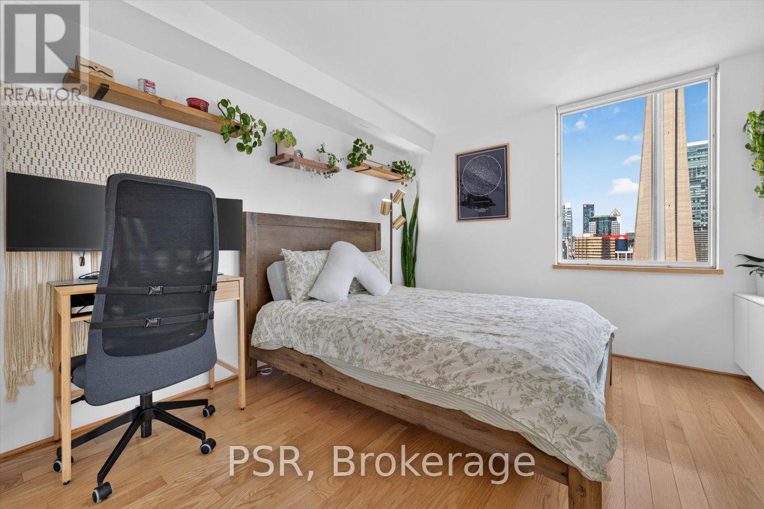 2106 - 270 Queens Quay W, Toronto, Ontario  M5J 2N4 - Photo 18 - C13799566