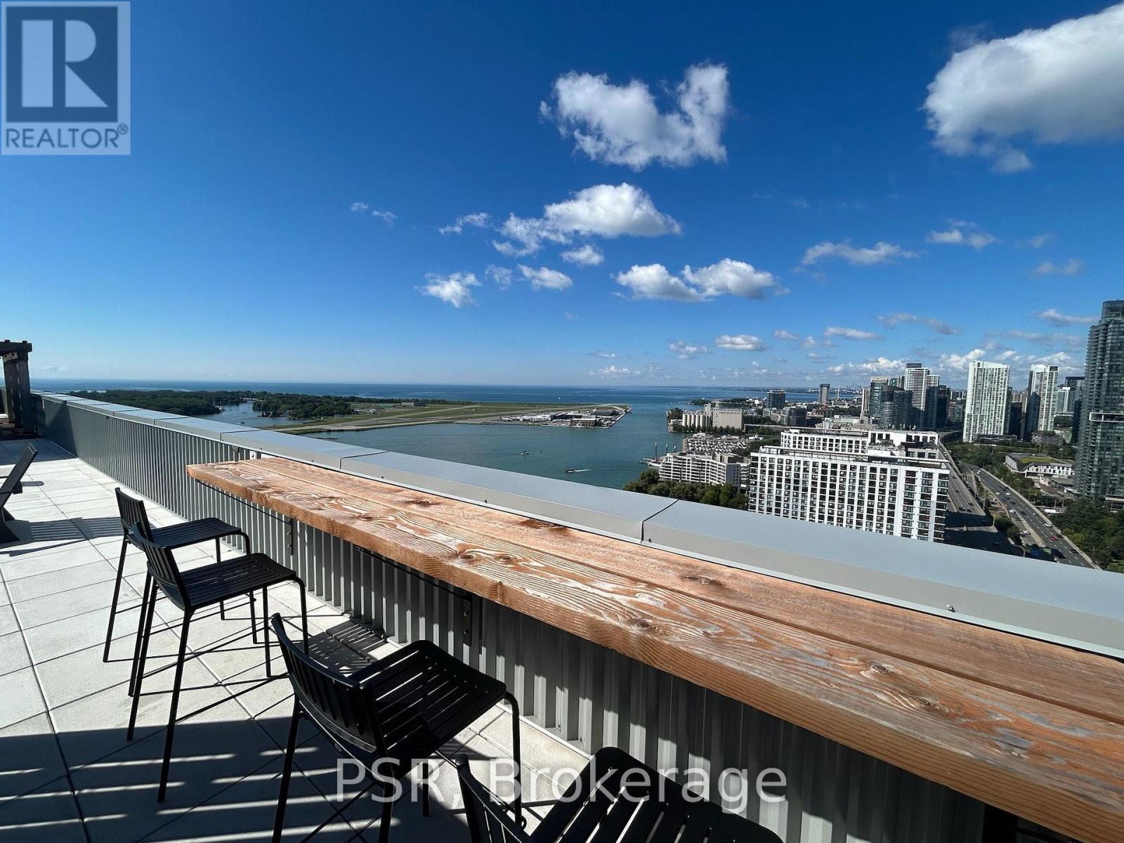 2106 - 270 Queens Quay W, Toronto, Ontario  M5J 2N4 - Photo 37 - C13799566