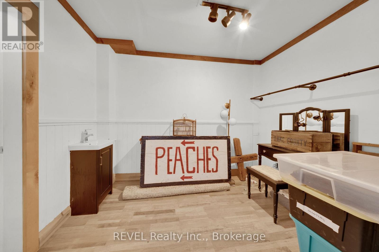 1433 Pelham Street, Pelham (Fonthill), Ontario  L0S 1E0 - Photo 16 - X13572032