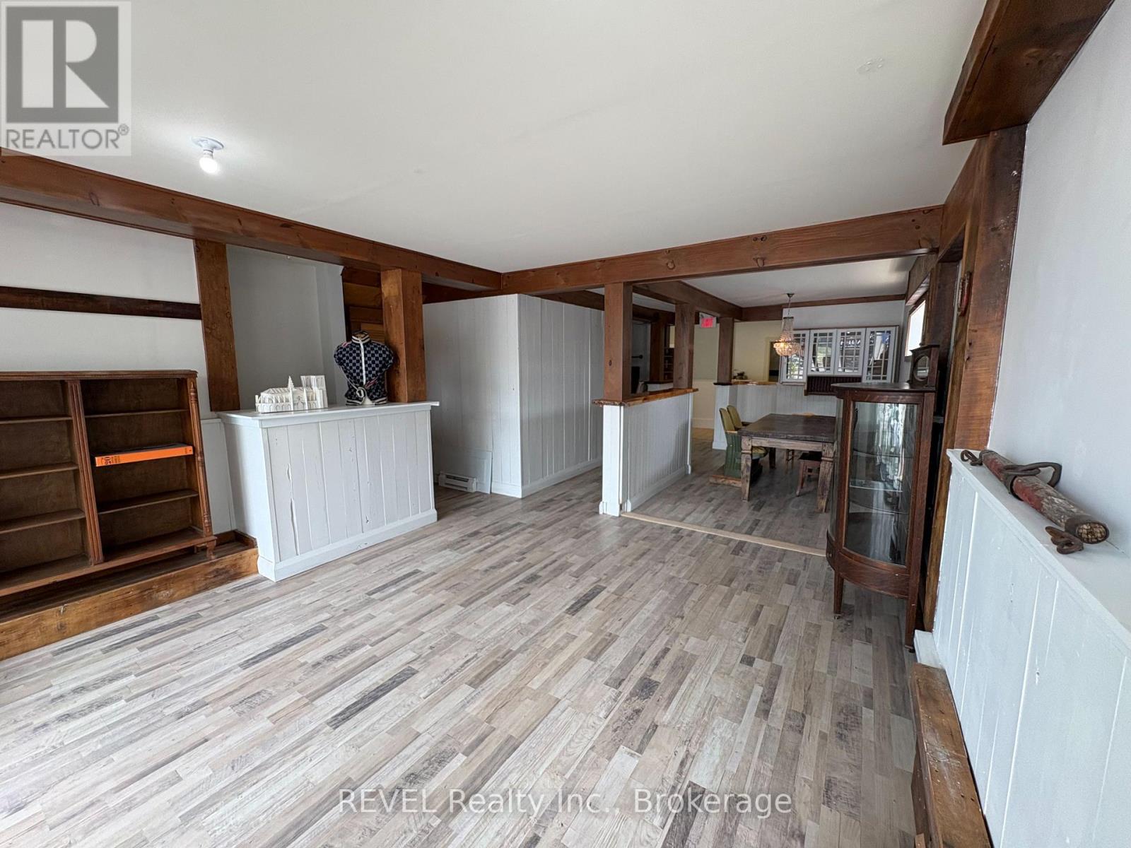 Main - 1433 Pelham Street, Pelham (Fonthill), Ontario  L0S 1E0 - Photo 4 - X13582778