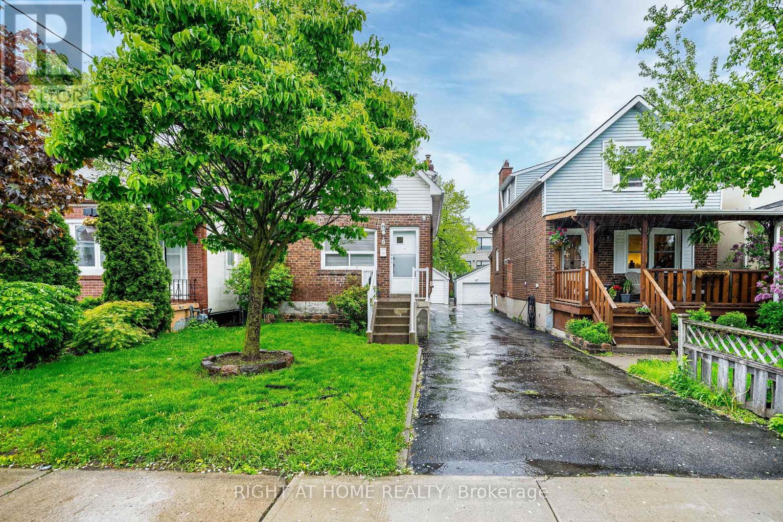 8 Savoy Avenue, Toronto, Ontario  M8W 3X6 - Photo 2 - E13799524