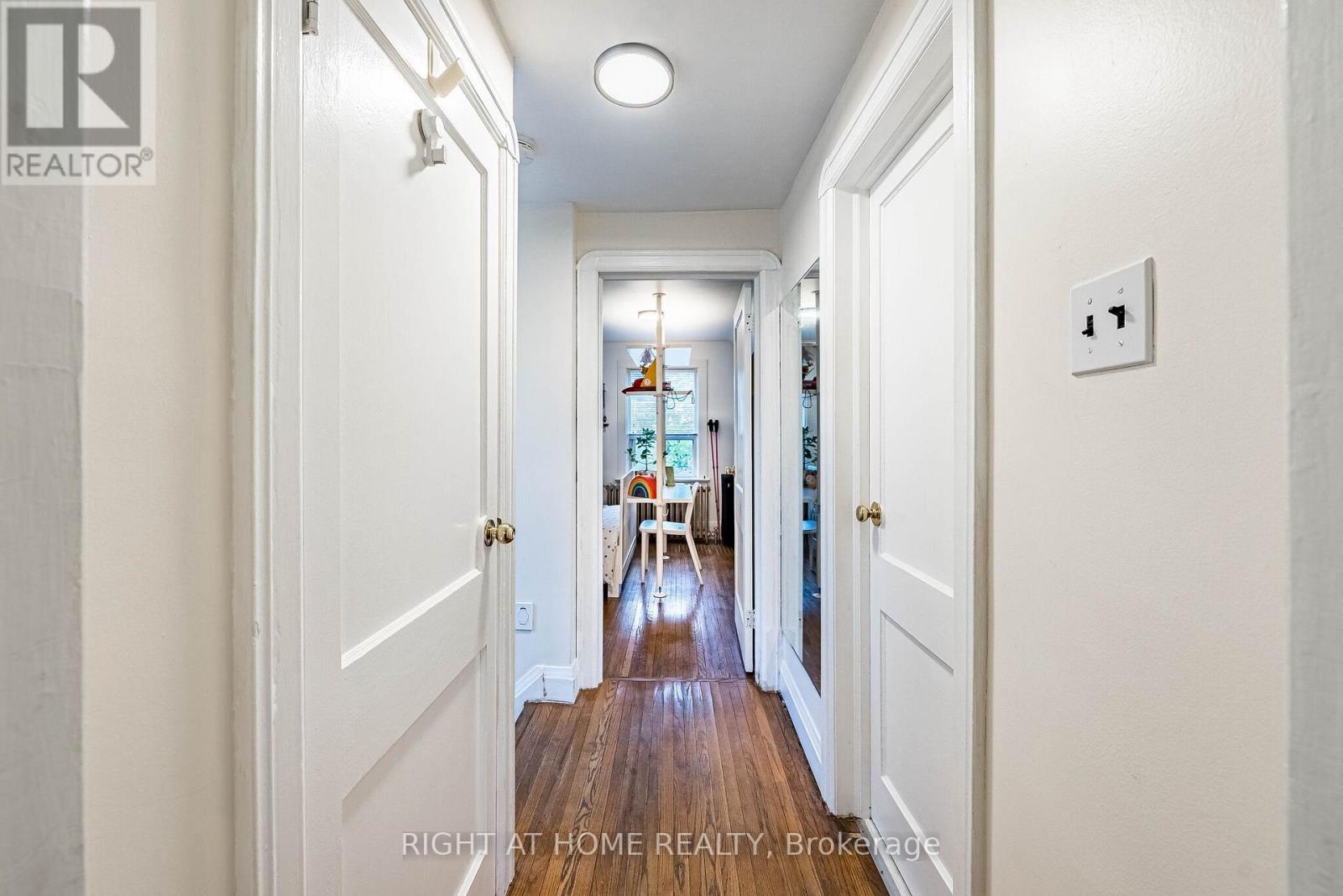 8 Savoy Avenue, Toronto, Ontario  M8W 3X6 - Photo 28 - E13799524