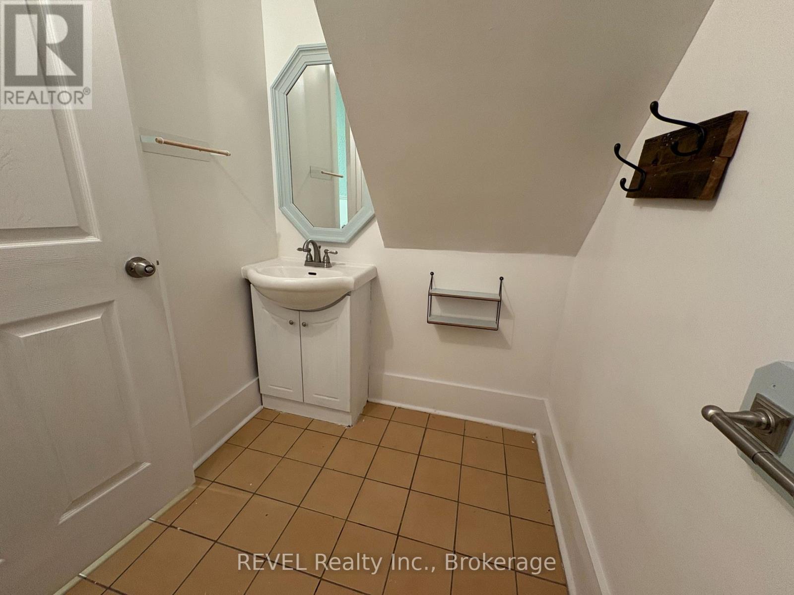 Main - 1433 Pelham Street, Pelham (Fonthill), Ontario  L0S 1E0 - Photo 10 - X13582778