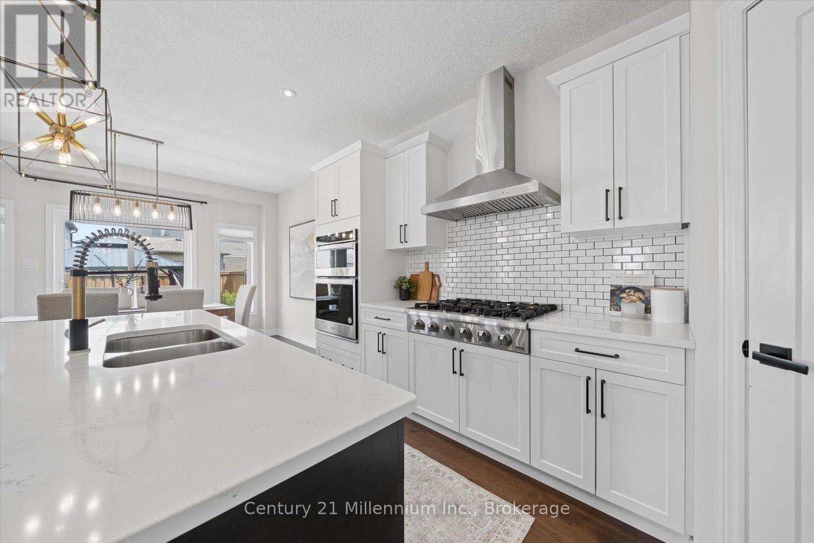 1 Spencer Street, Collingwood, Ontario  L9Y 3B7 - Photo 15 - S13799698