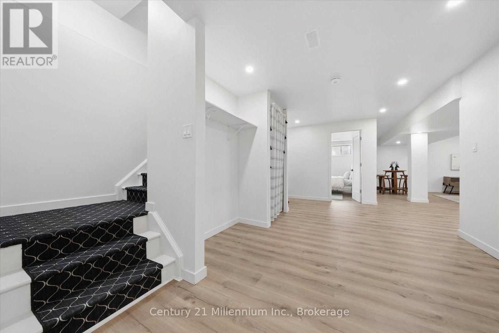 1 Spencer Street, Collingwood, Ontario  L9Y 3B7 - Photo 35 - S13799698