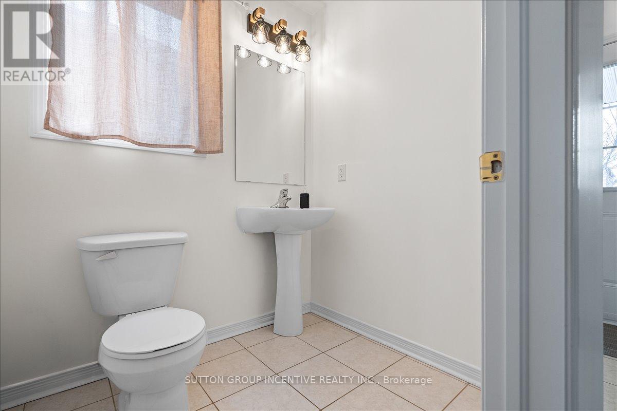 1200 Mary-Lou Street, Innisfil, Ontario  L9S 0C1 - Photo 8 - N13799578
