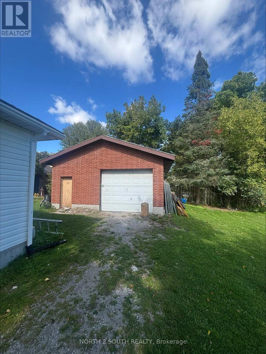 242 Barnett Avenue, Midland, Ontario  L4R 1N1 - Photo 5 - S13799500