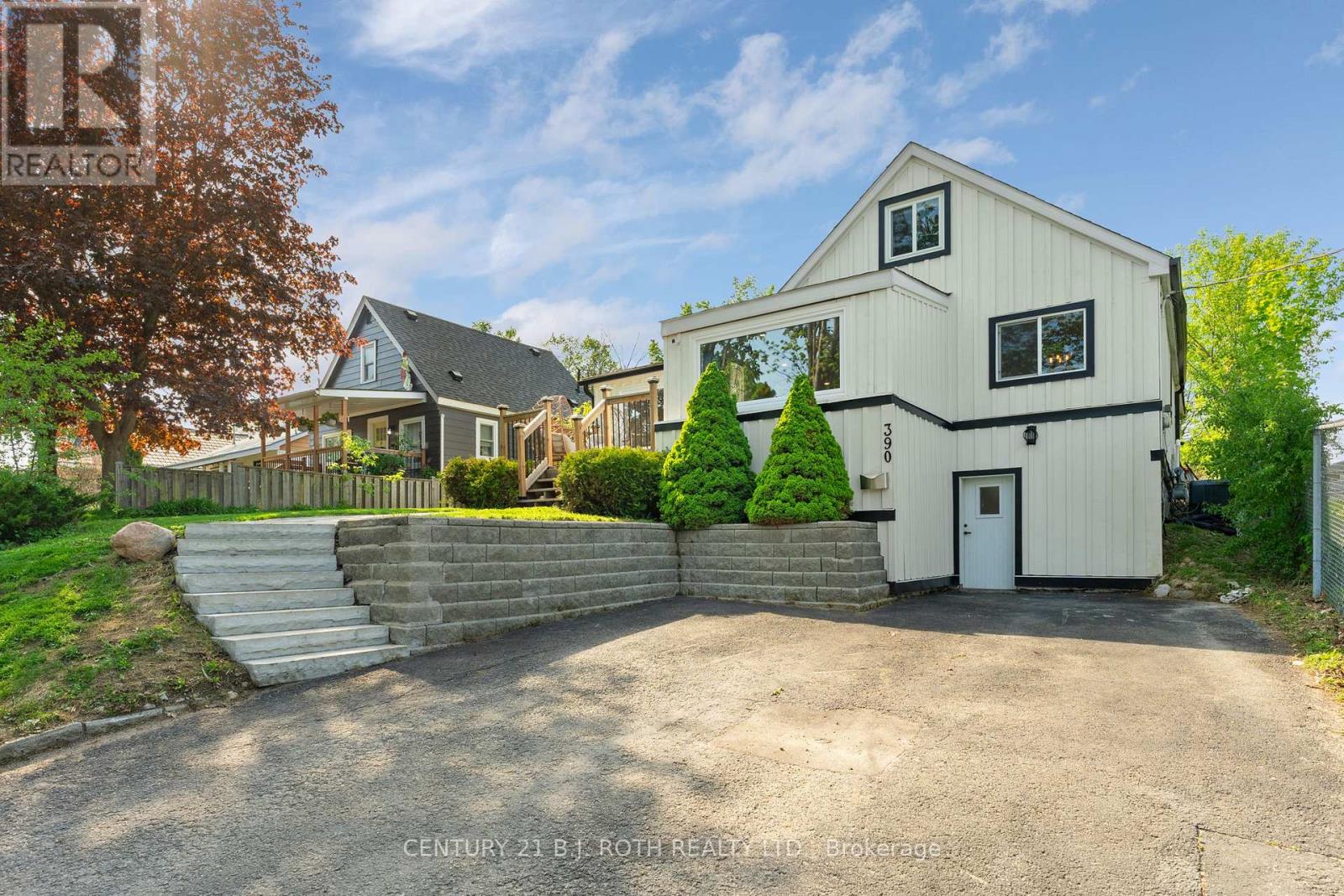 390 ARTHUR STREET, Orillia, Ontario