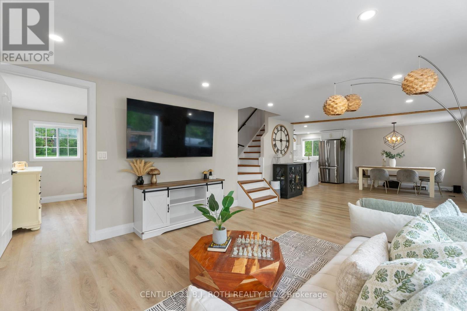 390 Arthur Street, Orillia, Ontario  L3V 3M8 - Photo 21 - S13546356