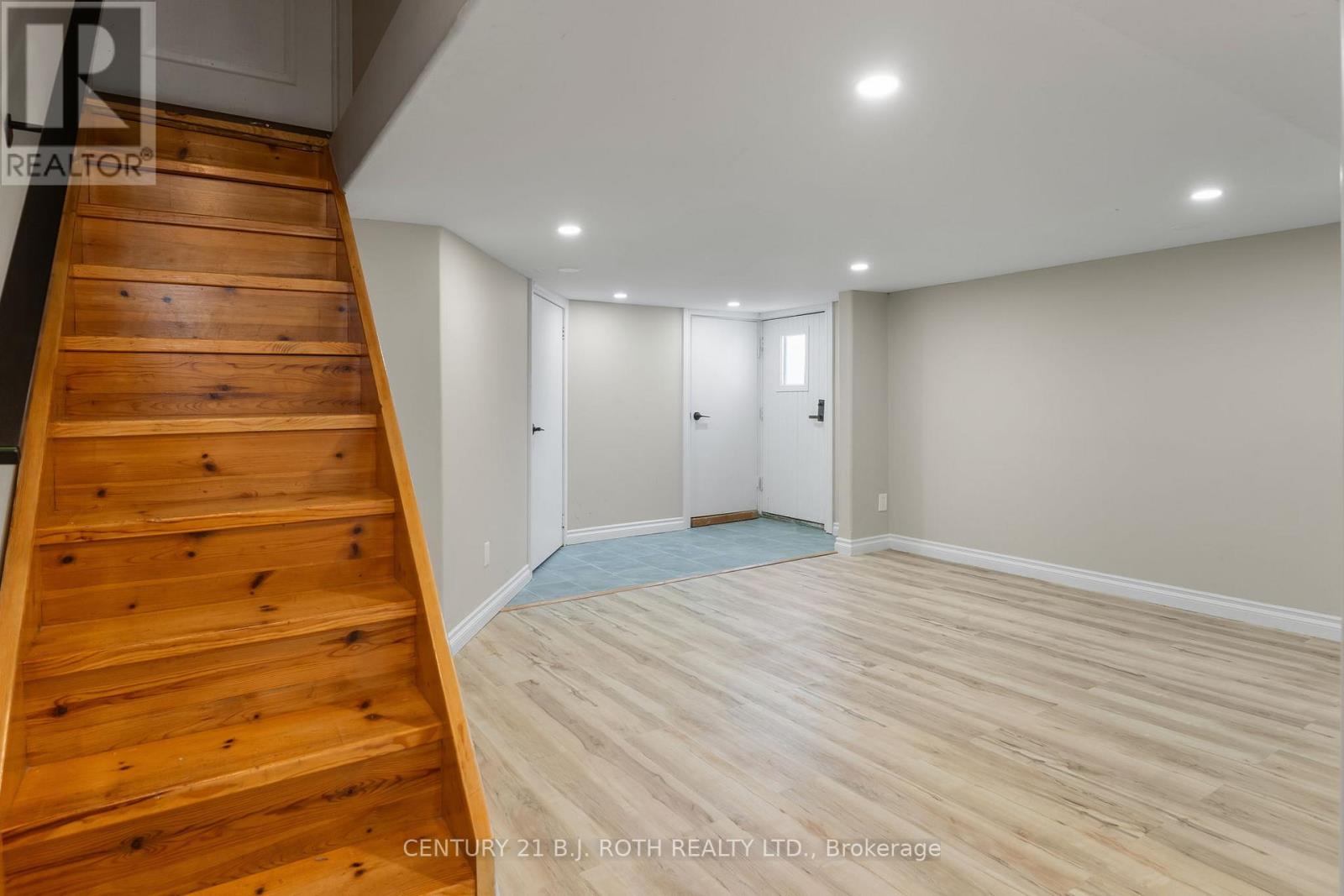 390 Arthur Street, Orillia, Ontario  L3V 3M8 - Photo 35 - S13546356