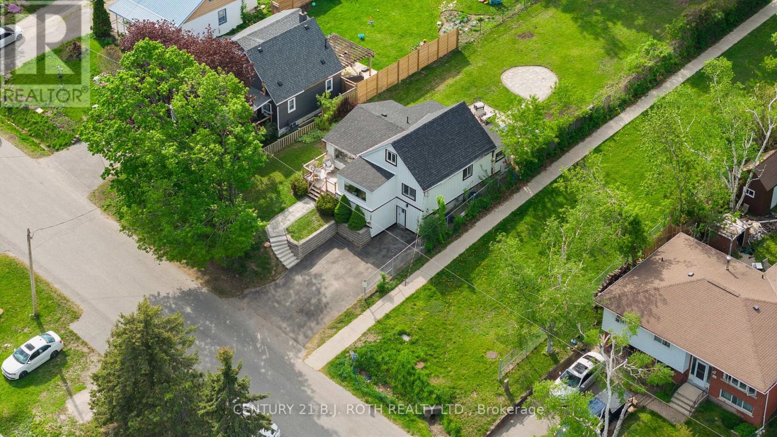 390 Arthur Street, Orillia, Ontario  L3V 3M8 - Photo 47 - S13546356