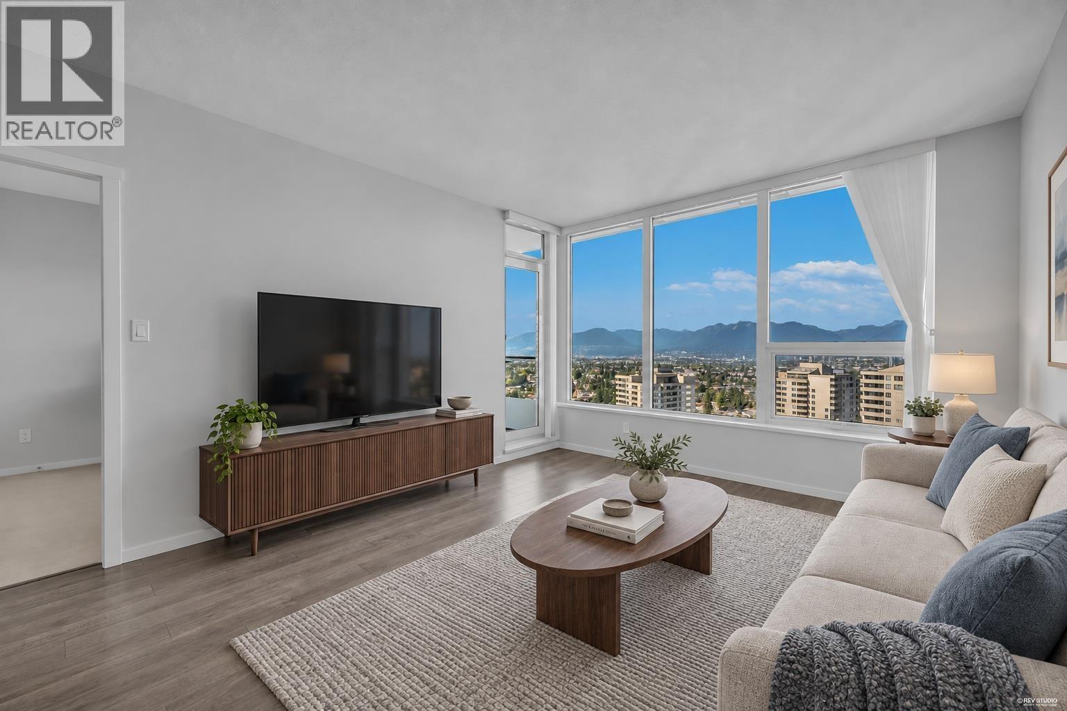 2608 5883 Barker Avenue, Burnaby, British Columbia  V5H 0G4 - Photo 2 - R3166185