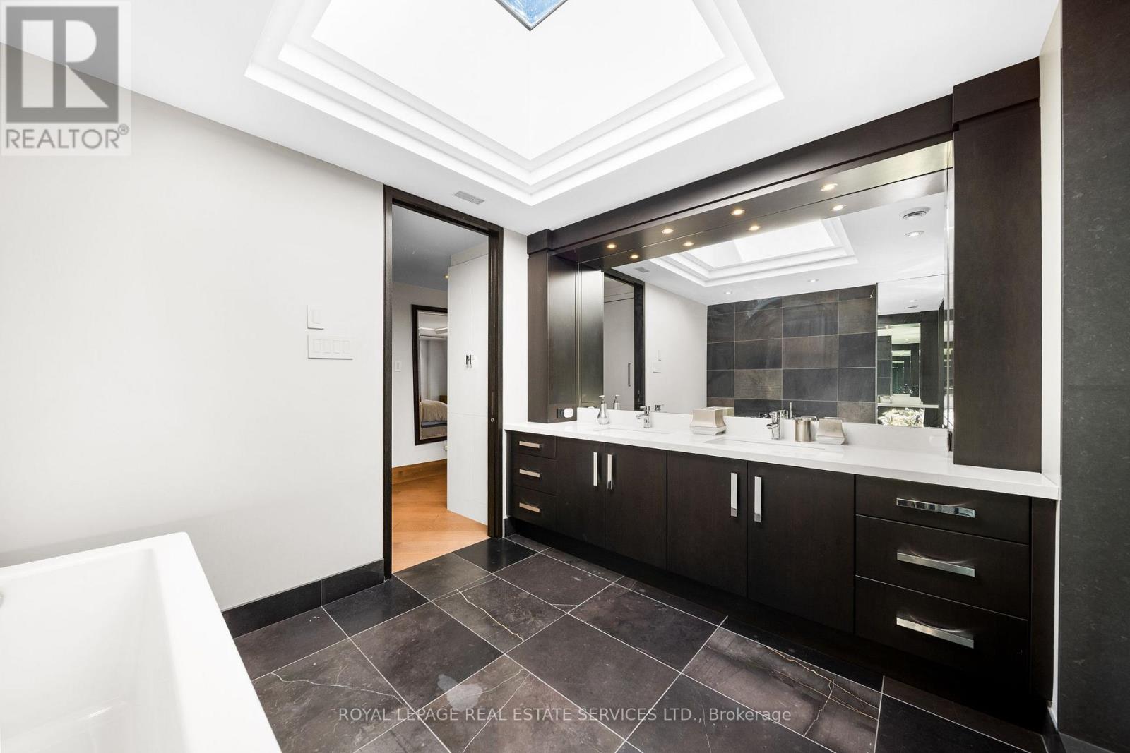 501 - 50 Old Mill Road, Toronto, Ontario  M8X 1G7 - Photo 42 - W13799464