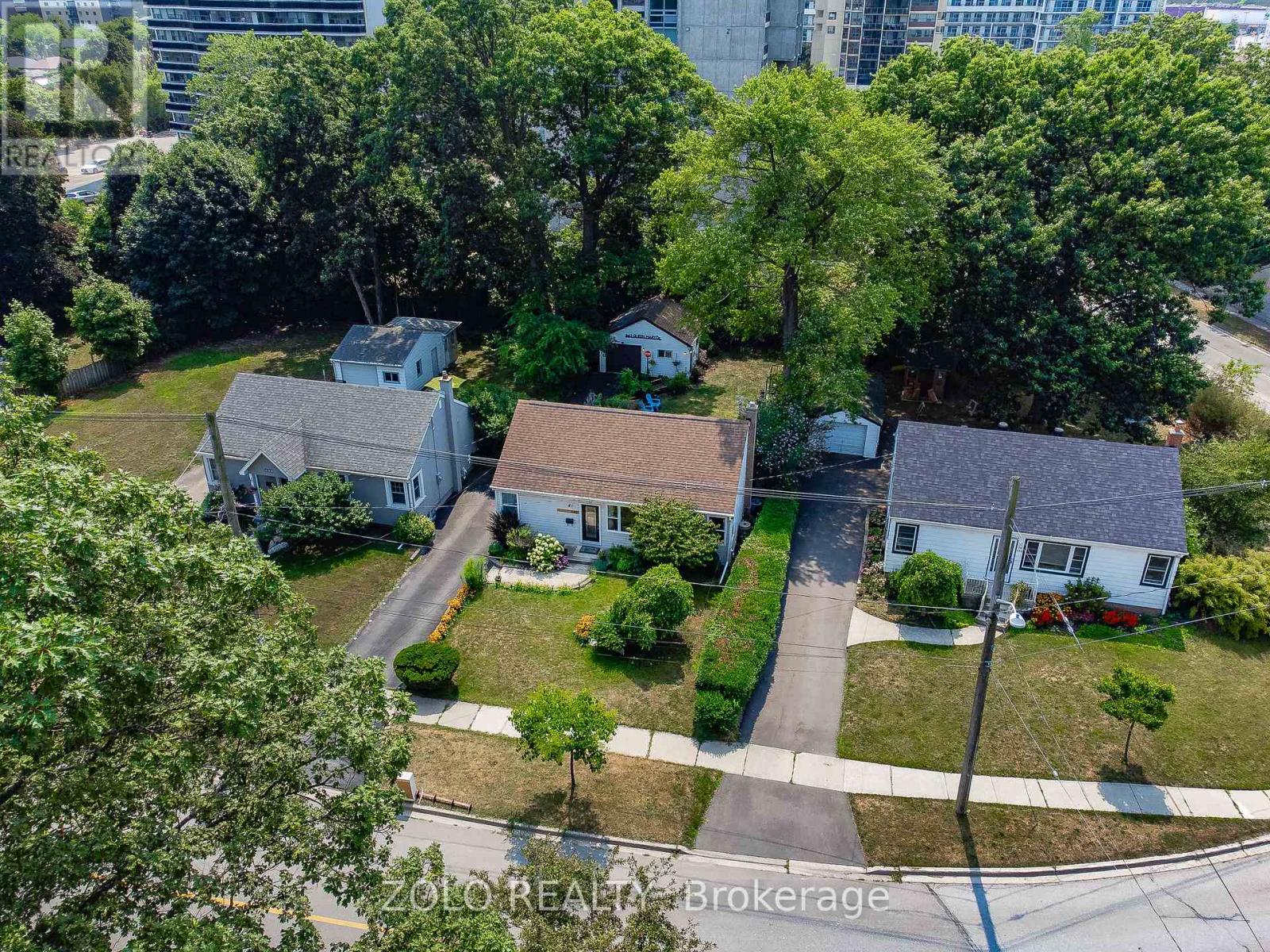 442 Queen Mary Drive, Oakville, Ontario  L6K 3M1 - Photo 38 - W13799532