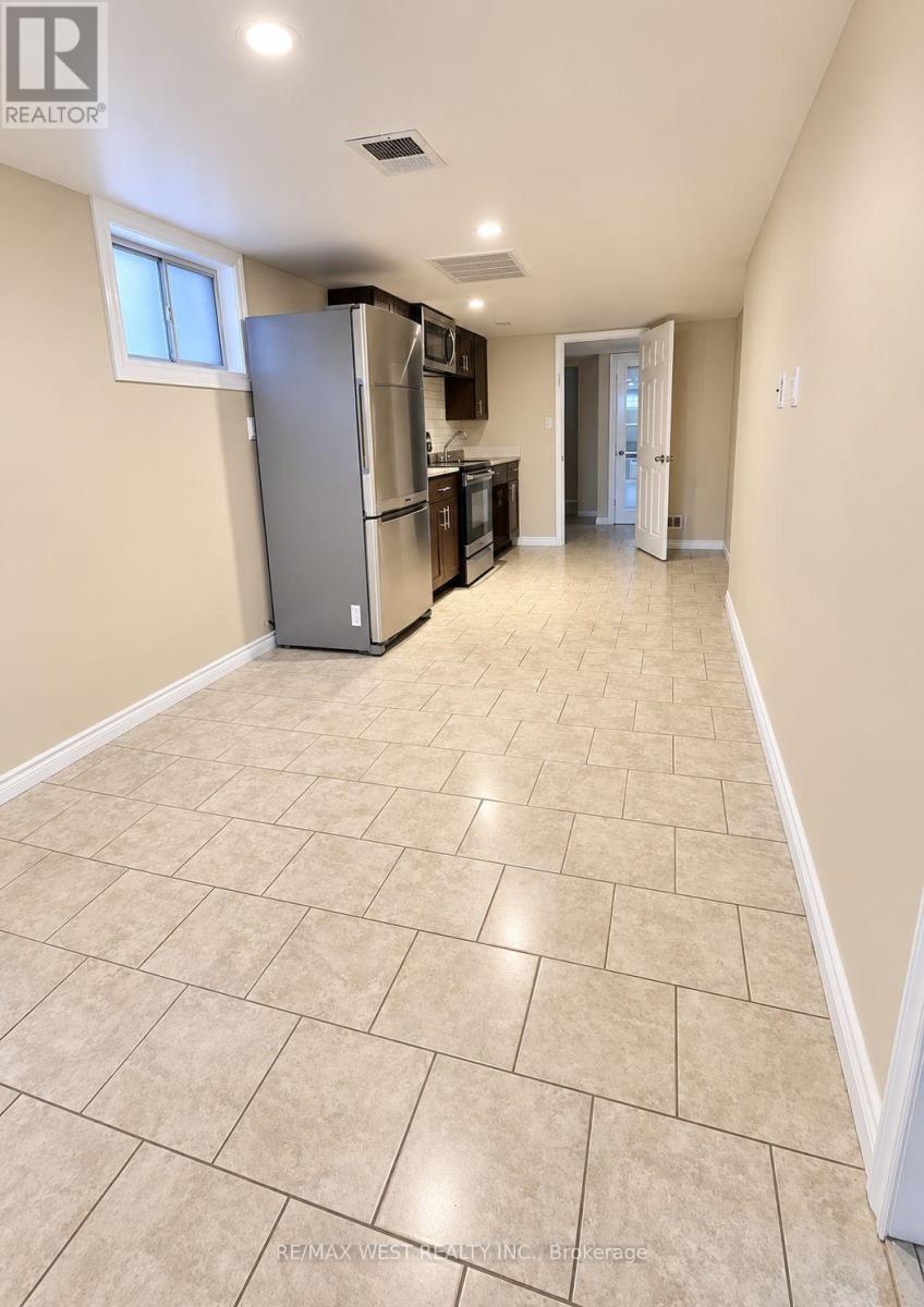 Bsmt - 51 Mould Avenue, Toronto, Ontario  M6N 3Z8 - Photo 4 - W13799540