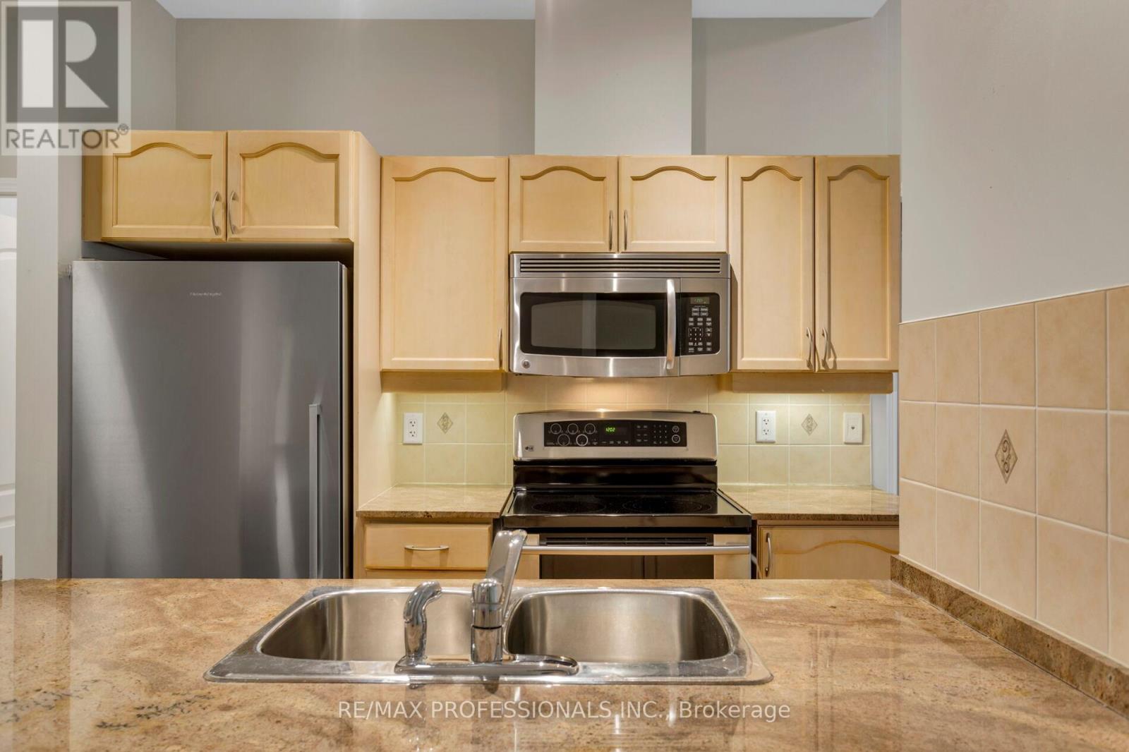 102 - 350 Princess Royal Drive, Mississauga, Ontario  L5B 4N1 - Photo 16 - W13799552