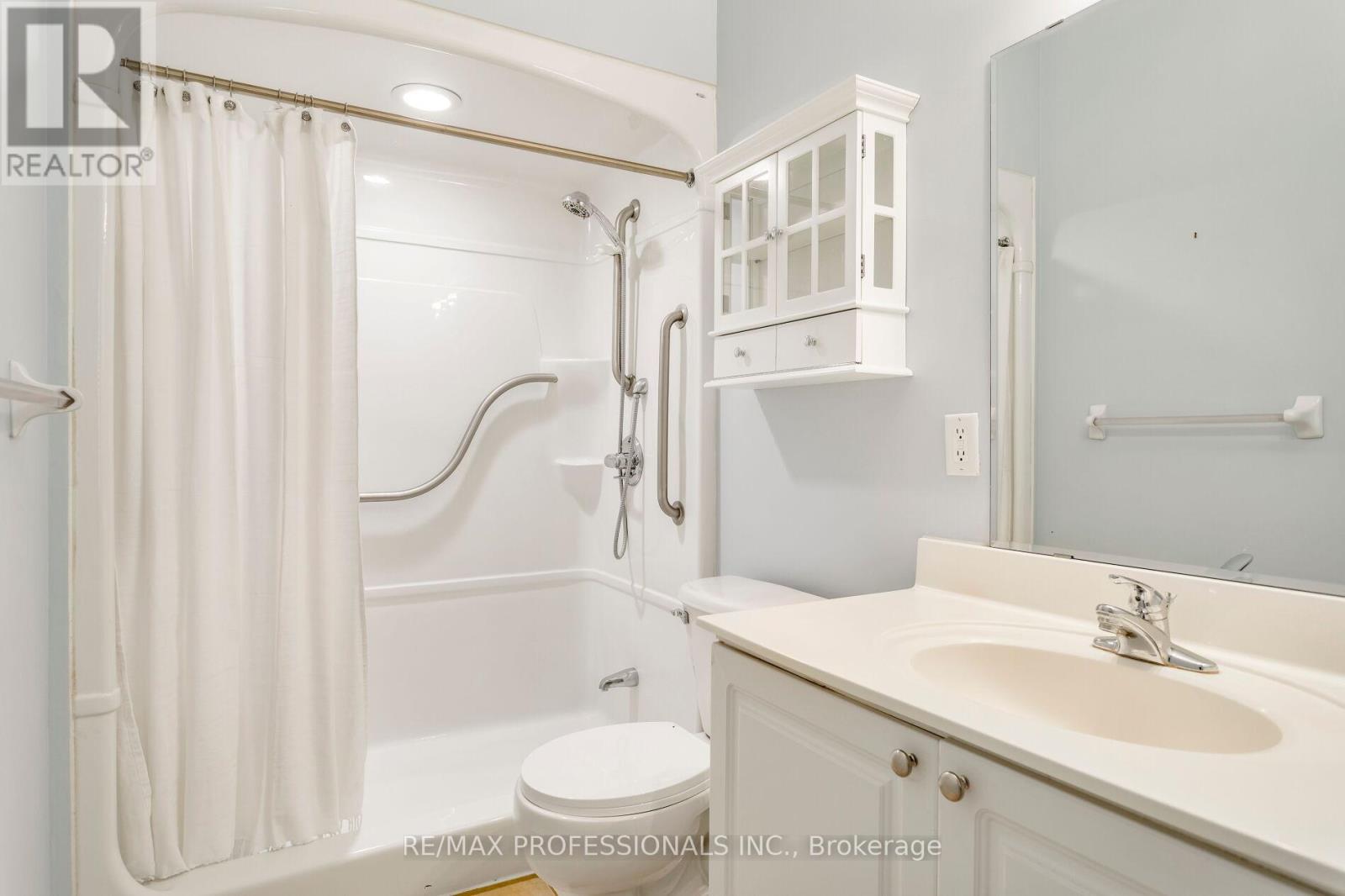 102 - 350 Princess Royal Drive, Mississauga, Ontario  L5B 4N1 - Photo 28 - W13799552