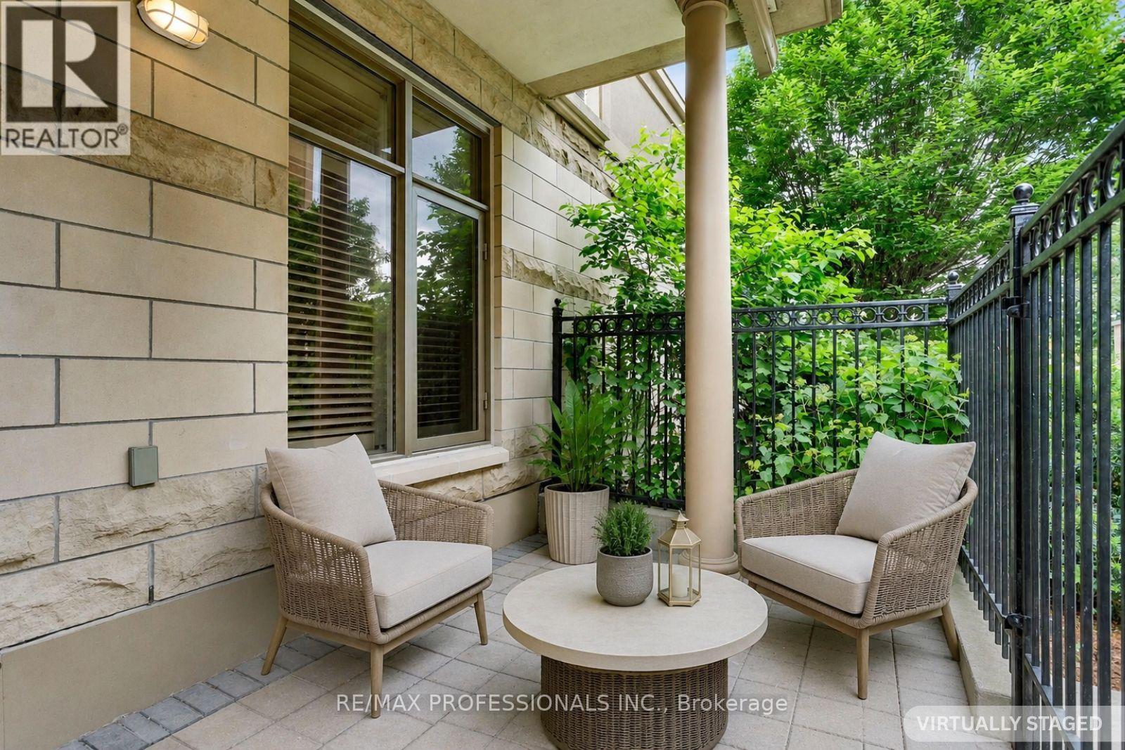102 - 350 Princess Royal Drive, Mississauga, Ontario  L5B 4N1 - Photo 4 - W13799552