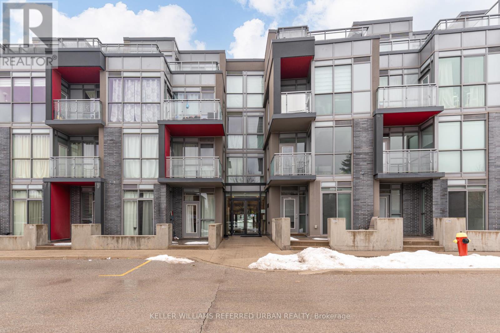 C401 - 5260 Dundas Street N, Burlington, Ontario  L7R 0J7 - Photo 2 - W13799604