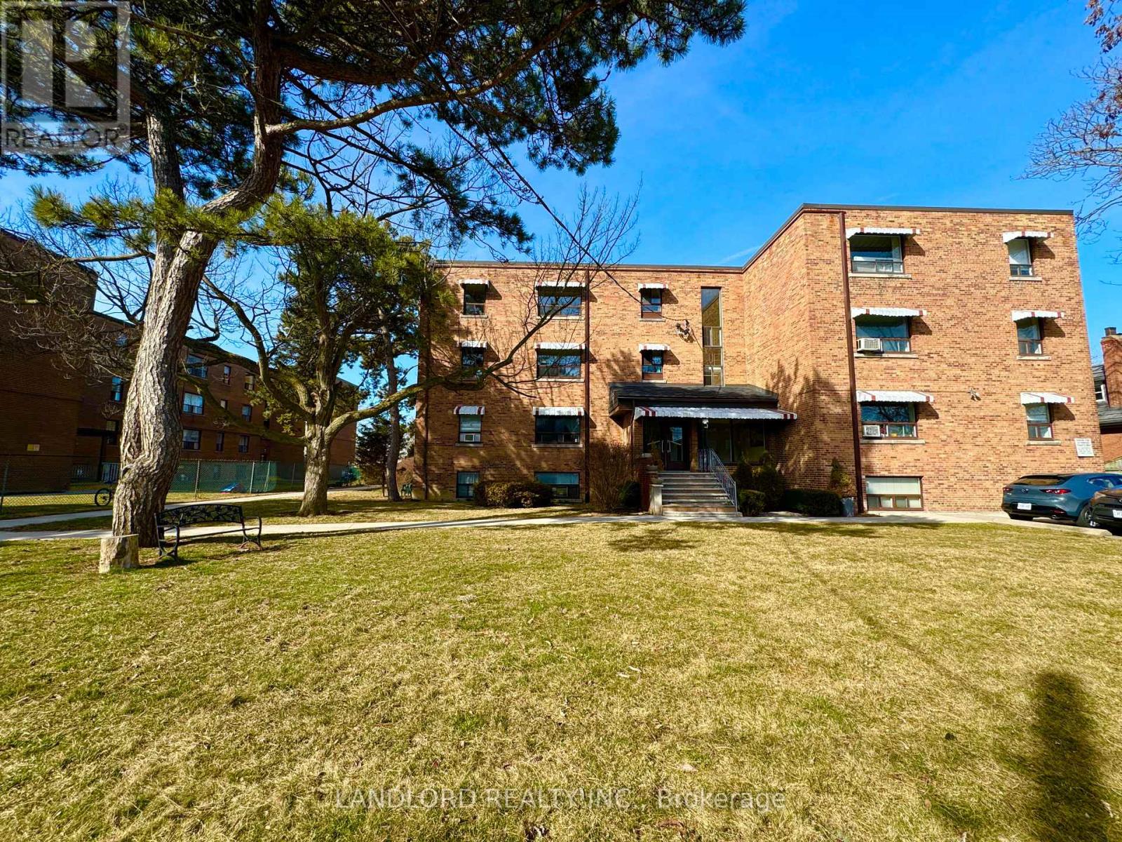 11 - 2696 Lake Shore Boulevard W, Toronto, Ontario  M8V 1G8 - Photo 17 - W13799654