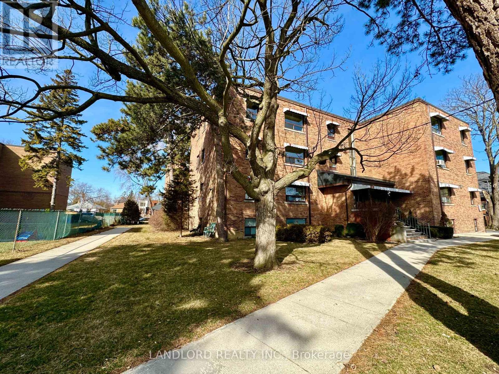 11 - 2696 Lake Shore Boulevard W, Toronto, Ontario  M8V 1G8 - Photo 18 - W13799654