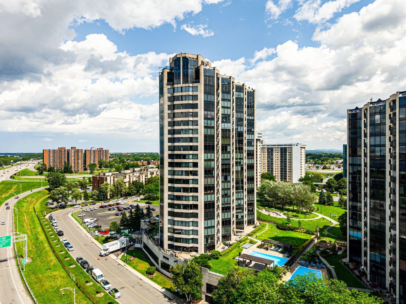 70 Rue De La Barre|#2101 Longueuil (Le Vieux-Longueuil) Quebec Canada J4K5J3 2