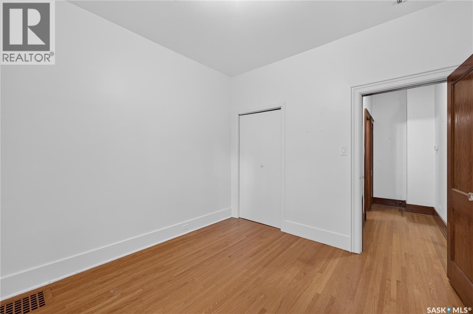 1208 College Avenue, Regina, Saskatchewan  S4P 1A9 - Photo 9 - SK048784