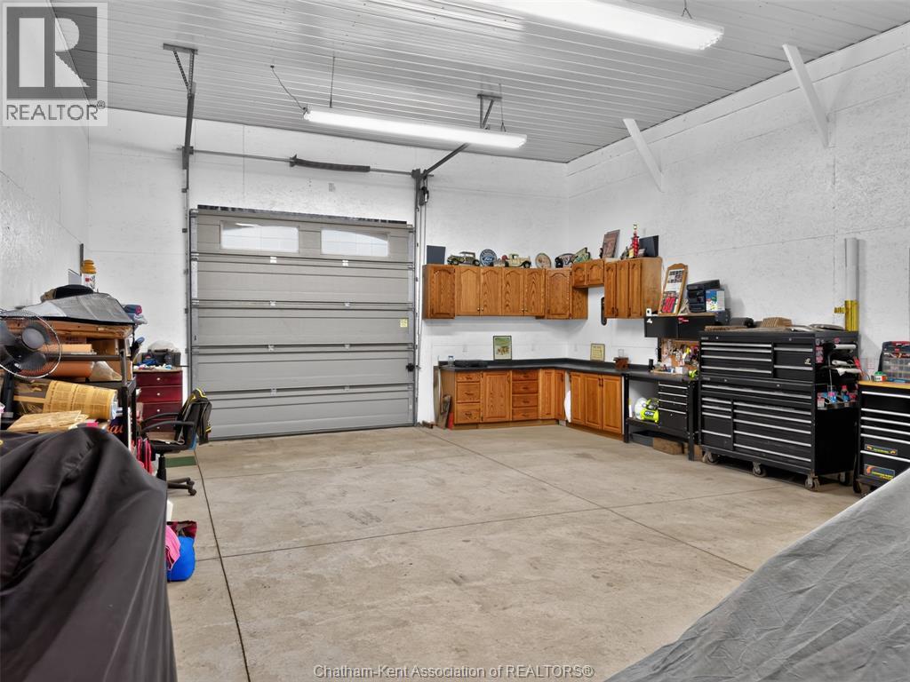 7703 Base Line, Wallaceburg, Ontario  N8A 4L3 - Photo 32 - 26022936