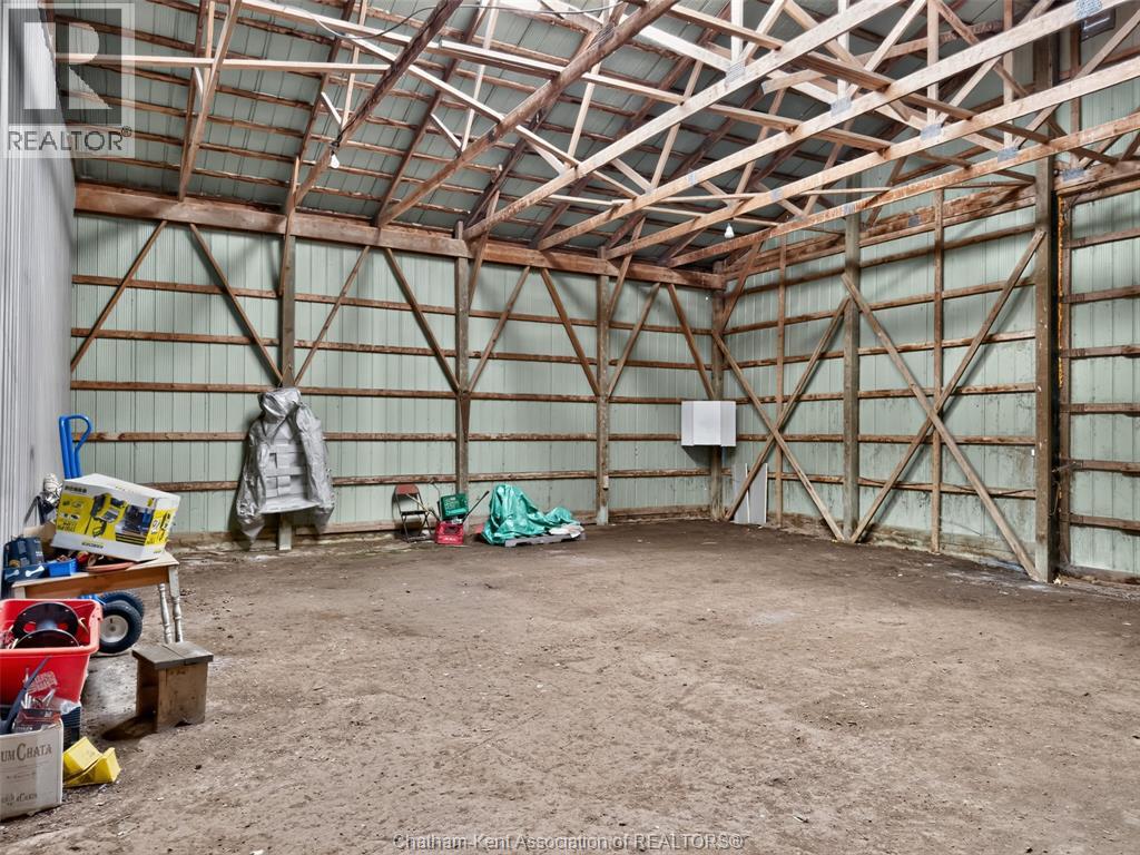 7703 Base Line, Wallaceburg, Ontario  N8A 4L3 - Photo 34 - 26022936
