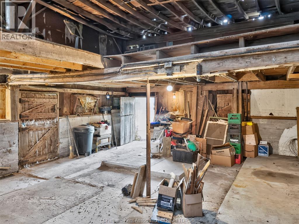 7703 Base Line, Wallaceburg, Ontario  N8A 4L3 - Photo 36 - 26022936