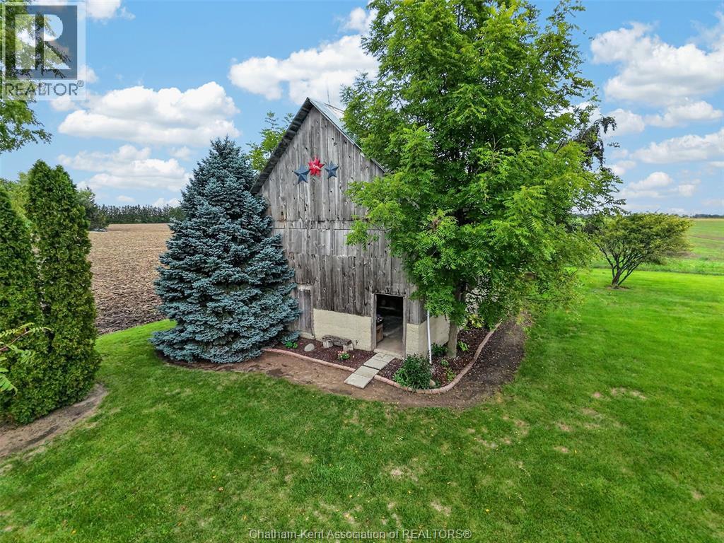 7703 Base Line, Wallaceburg, Ontario  N8A 4L3 - Photo 48 - 26022936