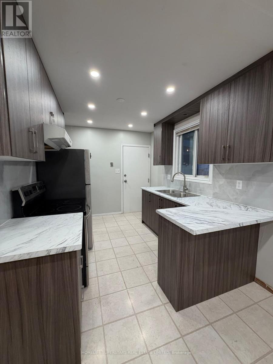 Upper Unit - 139 Macgregor Crescent, Waterloo, Ontario  N2J 3X2 - Photo 3 - X13769094