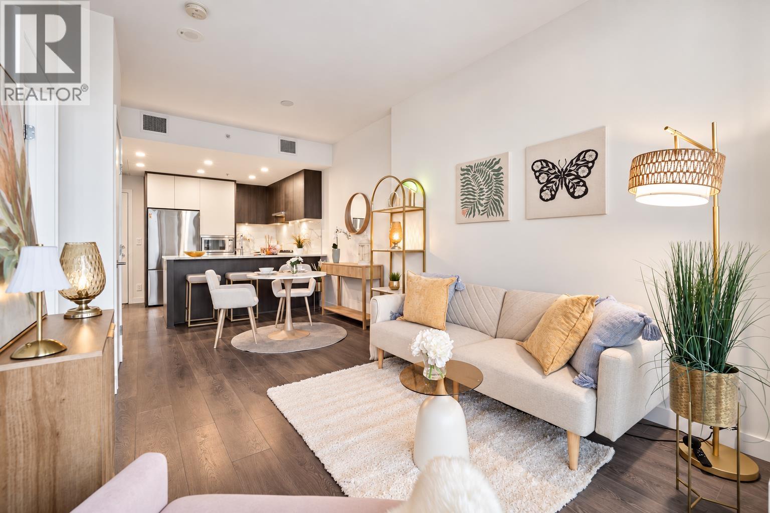 609 567 CLARKE ROAD, Coquitlam, British Columbia