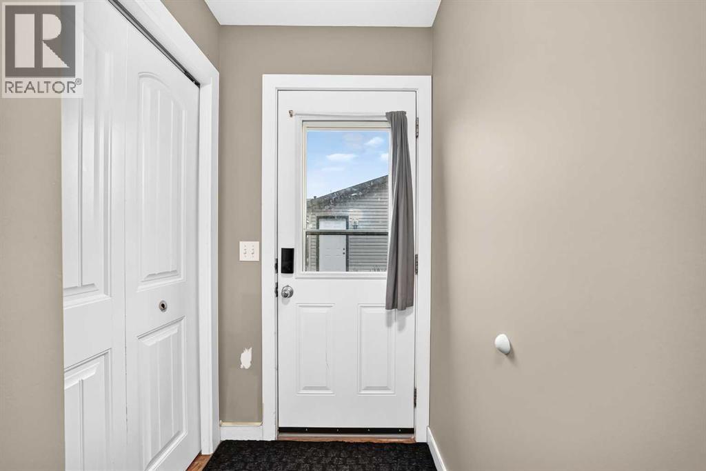 303 Saddlebrook Circle Ne, Calgary, Alberta  T3J 0K1 - Photo 19 - A2345310