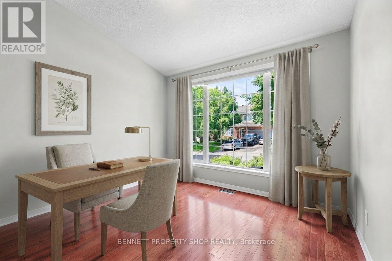 4 Burnstead Crescent, Ottawa, Ontario  K2M 2T4 - Photo 7 - X13799704