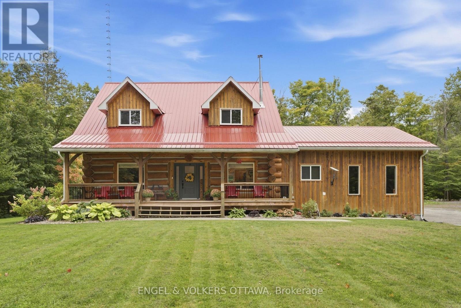 935 KIPPEN ROAD, McNab/Braeside, Ontario