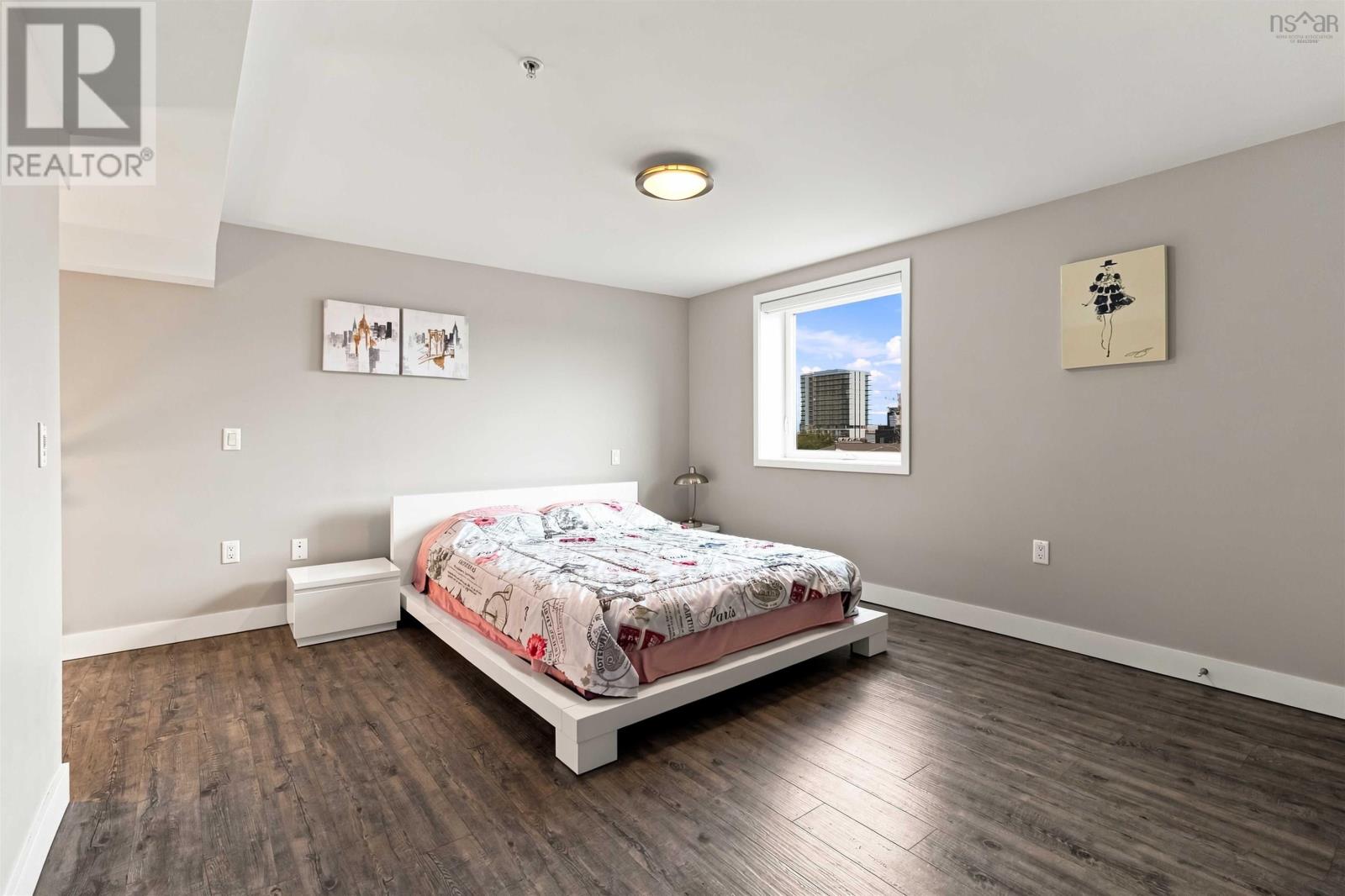 213 5662 Roberts Street photo 28