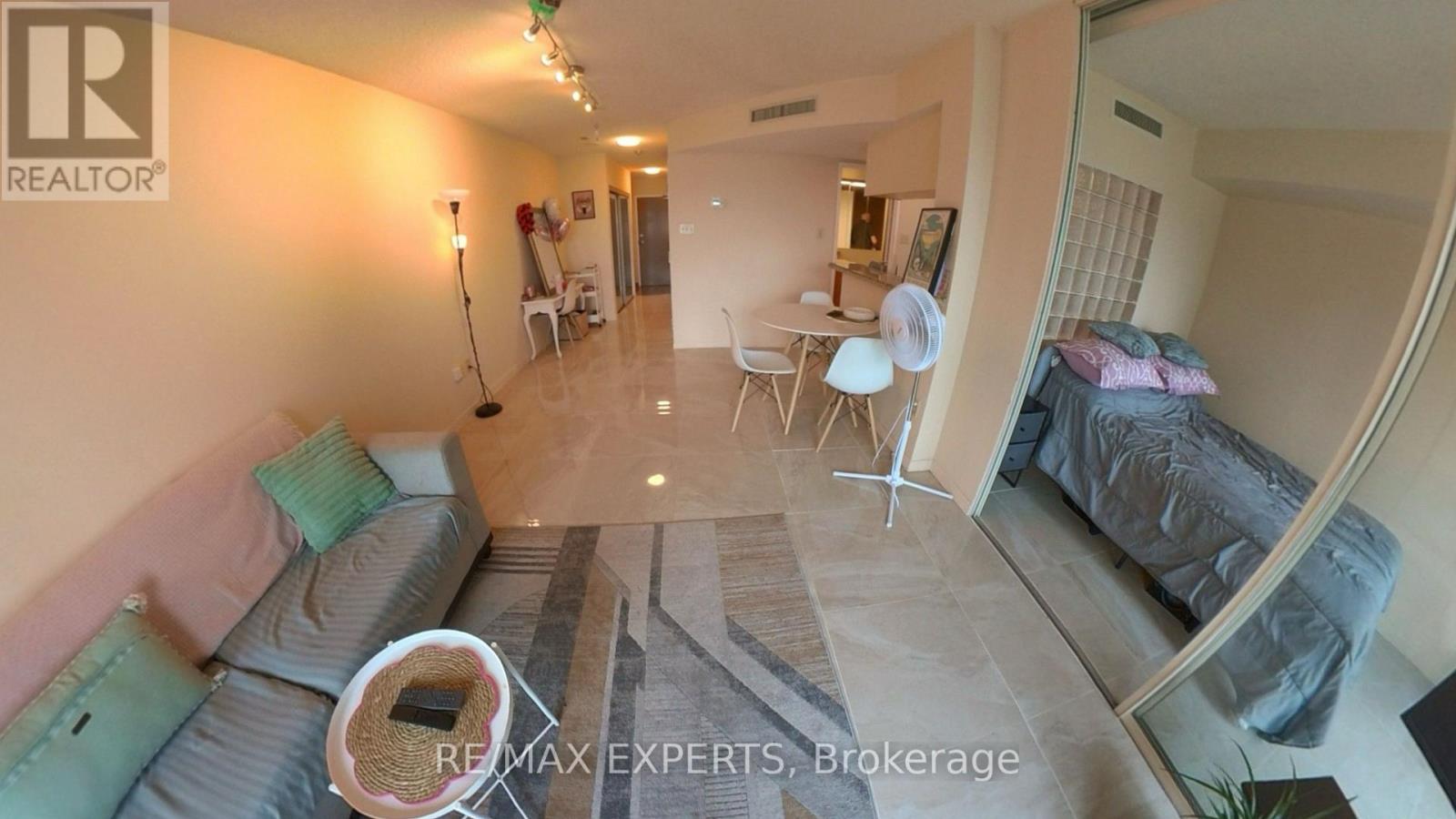 2116 - 1001 Bay Street, Toronto, Ontario  M5S 3A6 - Photo 4 - C13793782