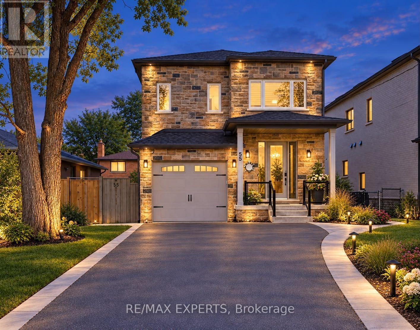 55 MUIR AVENUE, Toronto, Ontario
