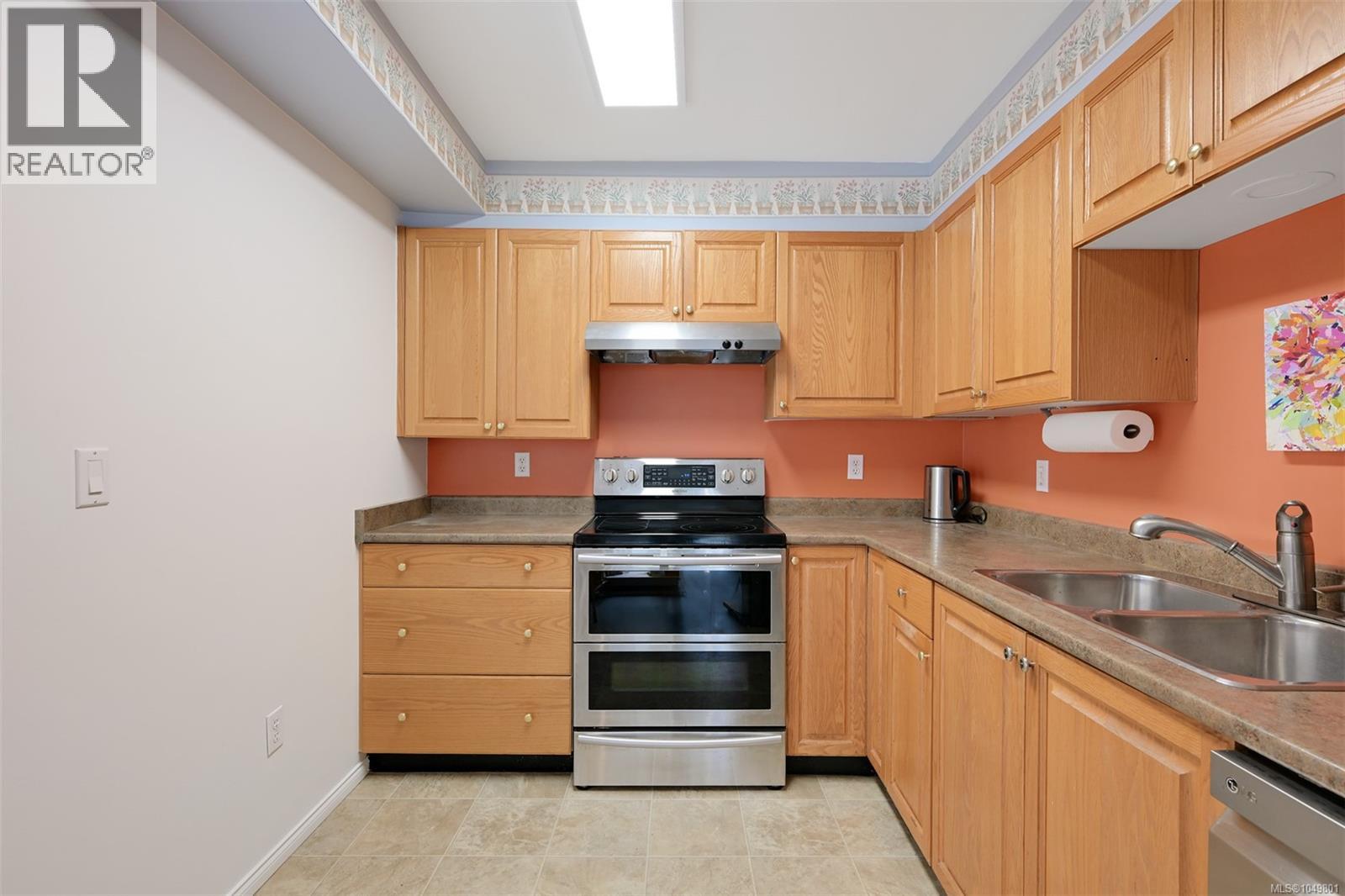 209 1063 Southgate St, Victoria, British Columbia  V8V 2Z1 - Photo 13 - 1049801