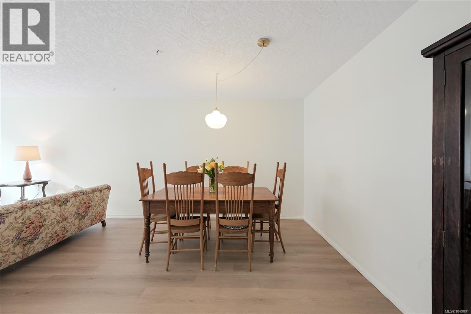 209 1063 Southgate St, Victoria, British Columbia  V8V 2Z1 - Photo 8 - 1049801
