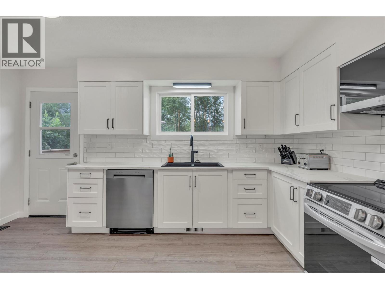 826 3rd Avenue, Keremeos, British Columbia  V0X 1N0 - Photo 13 - 10401086